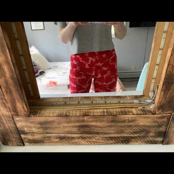 Heart LuLaRoe leggings! - Picture 3 of 3